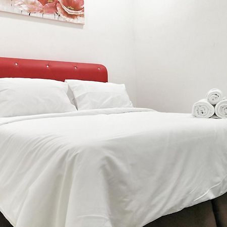 Teratak Persona Homestay. 4 Rooms Double Storey Terrace In Kuantan City. Экстерьер фото