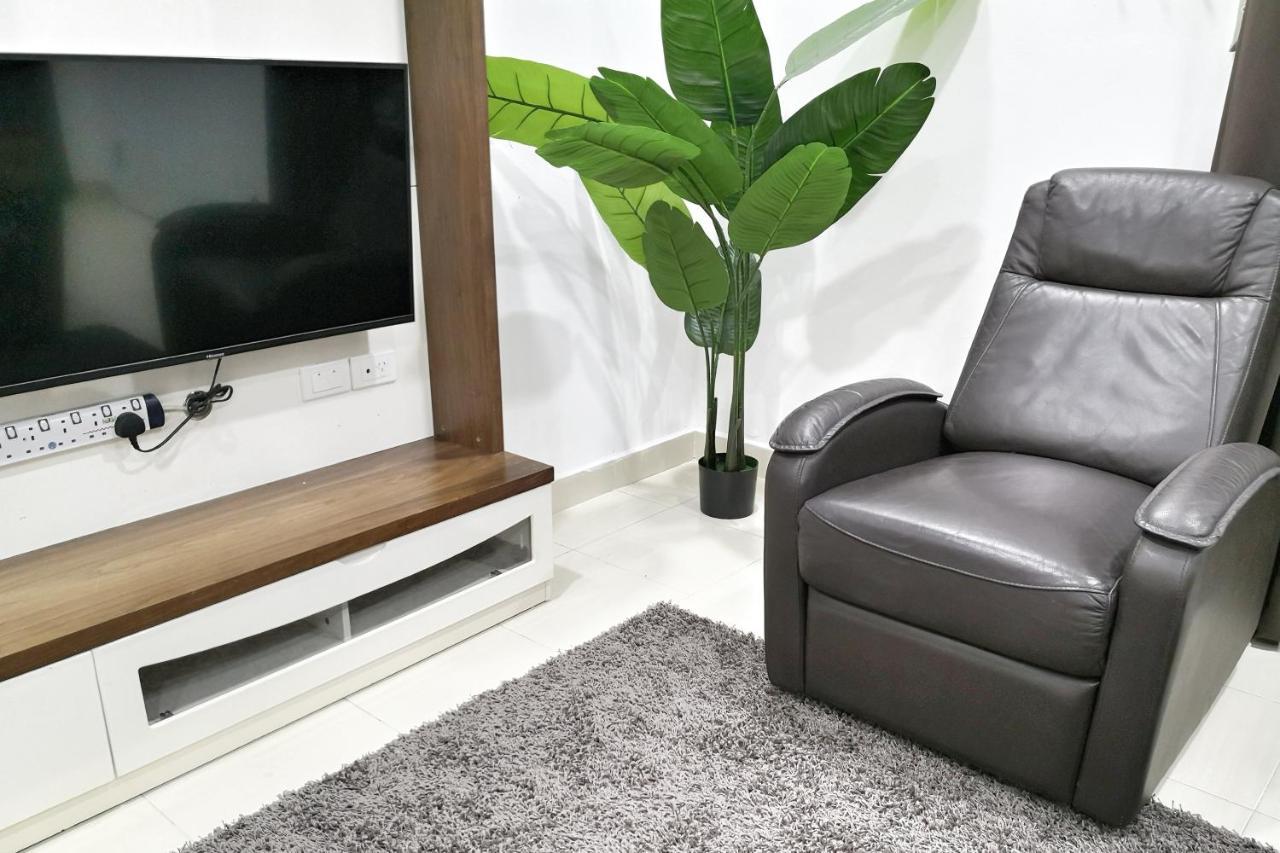 Teratak Persona Homestay. 4 Rooms Double Storey Terrace In Kuantan City. Экстерьер фото